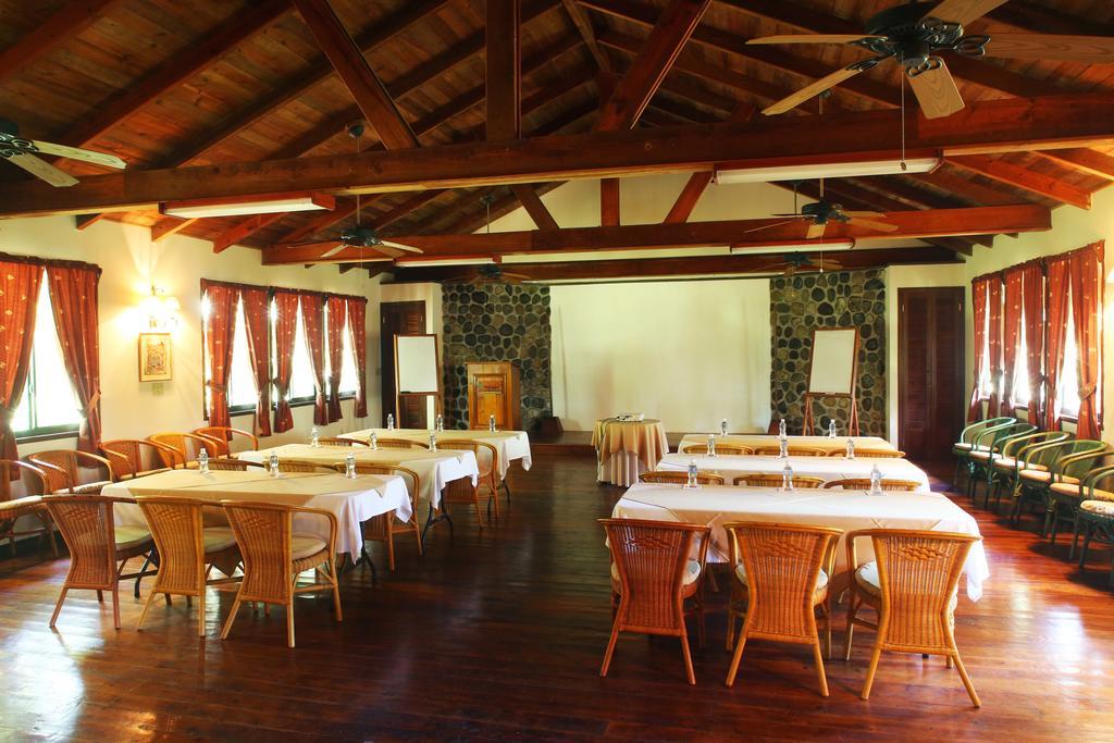 The Lodge & Spa At Pico Bonito El Pino Exterior foto